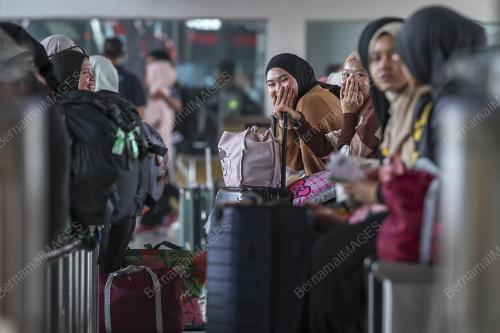 BALIK KAMPUNG HARI RAYA