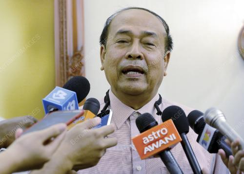 TAN SRI MUHYIDDIN YASSIN