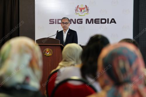 DATUK FAHMI FADZIL