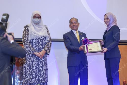 TAN SRI SIDEK HASSAN