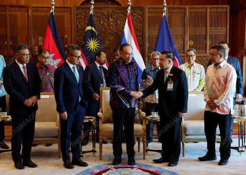DATUK SERI ANWAR IBRAHIM