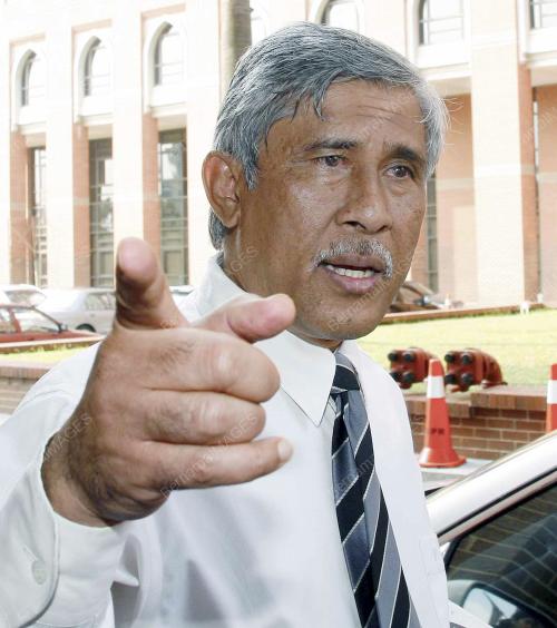 DATUK SERI ABU KASSIM MOHAMED