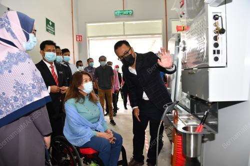 DATUK RAS ADIBA RADZI