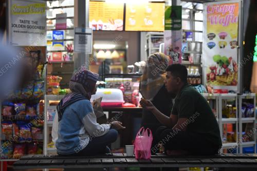 BERBUKA PUASA DI DATARAN PUTRAJAYA