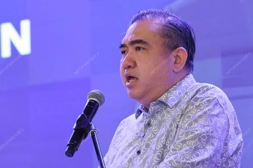 ANTHONY LOKE