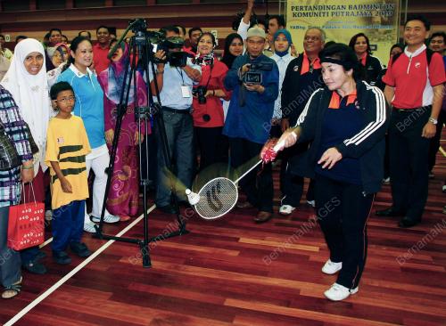 ROSMAH MANSOR