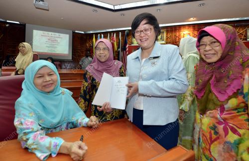 PTJ05_09112016_WANITA