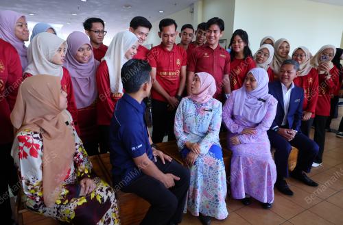 DATUK SERI NANCY SHUKRI
