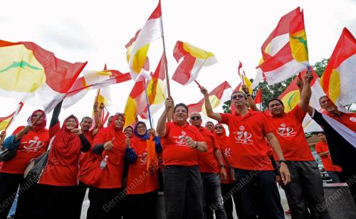 PTJ05_10052017_BENDERA_UMNO
