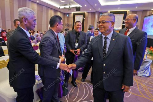 DATUK AARON AGO DAGANG