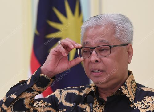 DATUK SERI ISMAIL SABRI YAAKOB