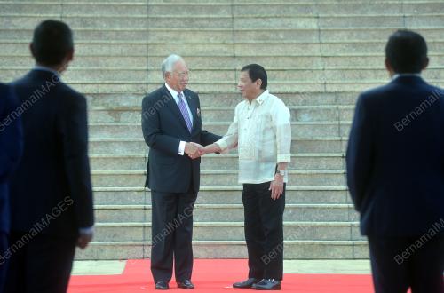 PTJ05_10112016_NAJIB_DUTERTE