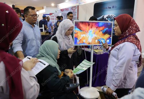 KARNIVAL JOM MASUK U 2025