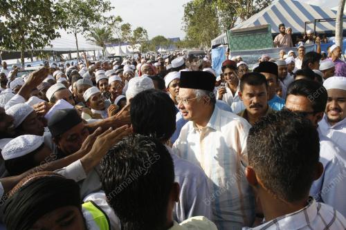 MOHD NAJIB TUN ABDUL RAZAK