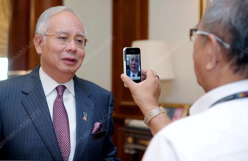 DATUK SERI NAJIB TUN RAZAK