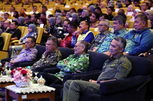 DATUK SERI SAIFUDDIN NASUTION ISMAIL