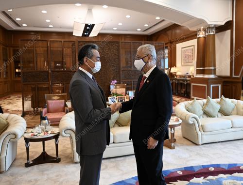 DATUK SERI ISMAIL SABRI YAAKOB
