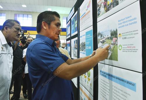 DATUK DR RADZI JIDIN