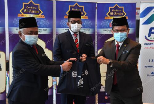 DATUK AHMAD MARZUK SHAARY