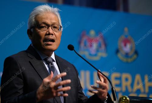 DATUK SERI HAMZAH ZAINUDDIN