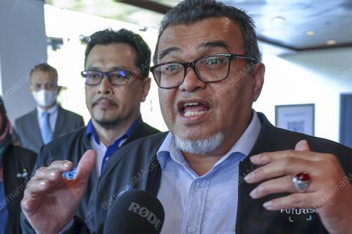 DATUK HASBI HABIBOLLAH