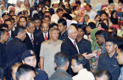 MOHD NAJIB TUN ABDUL RAZAK