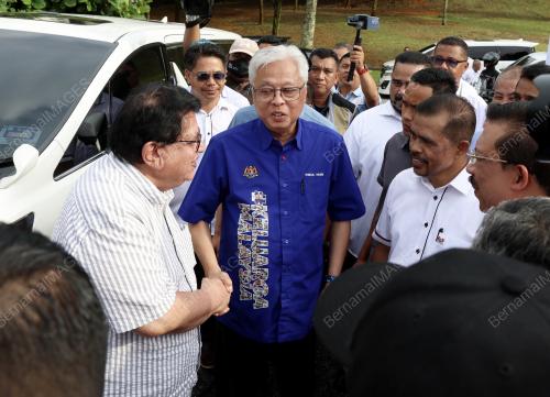 DATUK SERI ISMAIL SABRI YAAKOB