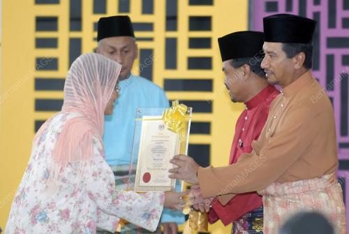 PTJ05_15022011_AGONG_MAULIDUR