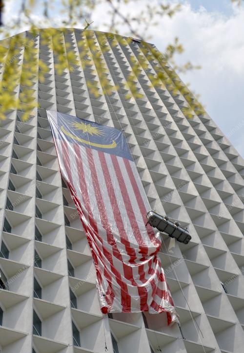 PTJ05_15082015_BENDERA