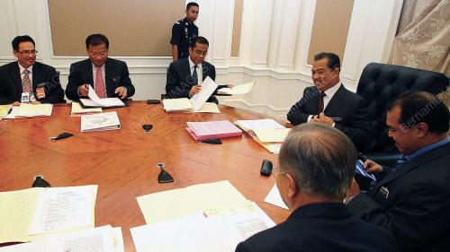 MUHYIDDIN YASSIN