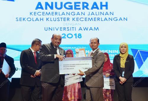 PTJ05_16102018_ANUGERAH