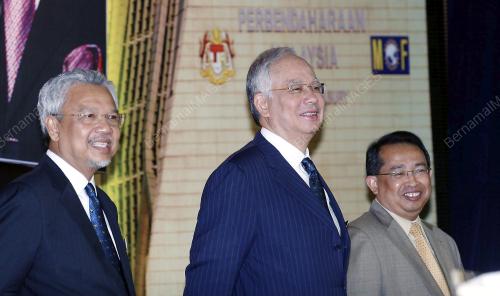 MOHD NAJIB TUN ABDUL RAZAK