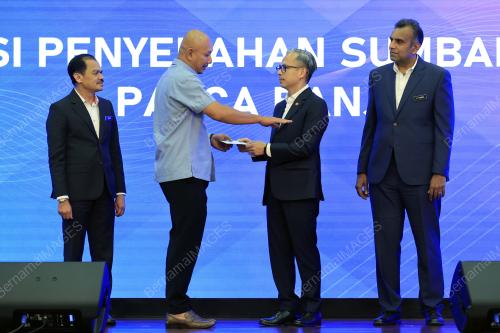 FAHMI FADZIL