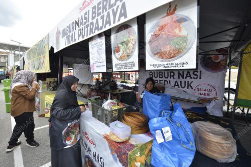 PERSIAPAN TAPAK BAZAR RAMADAN