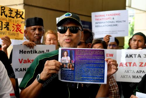 DATUK NADZIM JOHAN