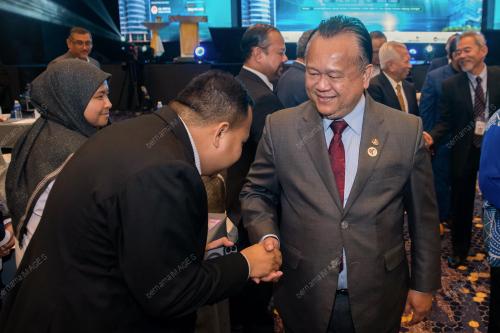 DATUK SERI ALEXANDER NANTA LINGGI