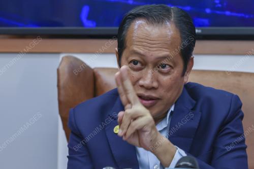 DATUK SERI AHMAD MASLAN
