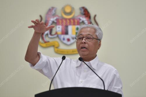 DATUK SERI ISMAIL SABRI YAAKOB