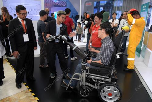 PTJ05_20042019_SHOWCASE_5G_BN201904197324