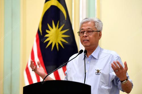 DATUK SERI ISMAIL SABRI YAAKOB