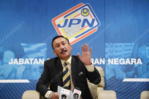 DATUK RUSLIN JUSOH
