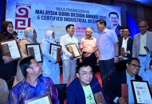 DATUK LIM BAN HONG