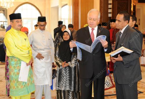 DATUK SERI NAJIB TUN RAZAK