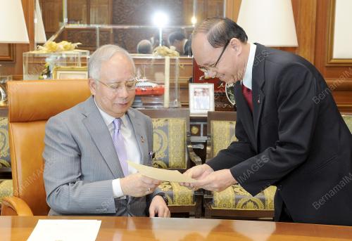 DATUK SERI NAJIB TUN RAZAK
