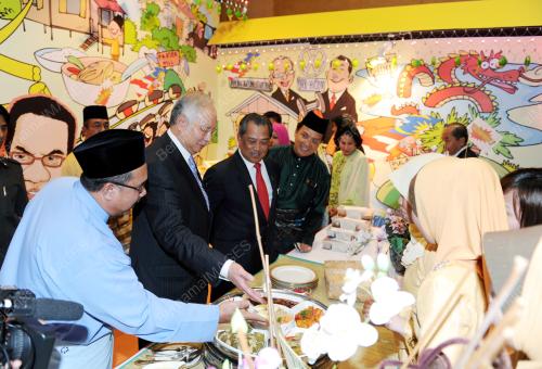 DATUK SERI NAJIB TUN RAZAK