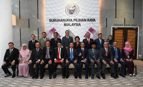 DATUK AZHAR AZIZAN HARUN