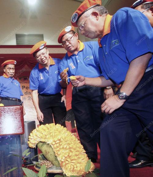 DATUK SERI MOHD NAJIB TUN ABDUL RAZAK