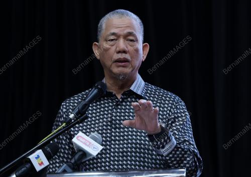 DATUK SERI FADILLAH YUSOF