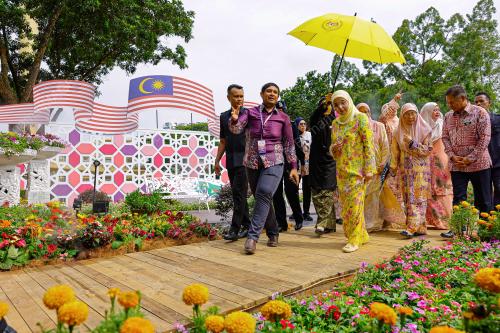 RAJA ZARITH SOFIAH