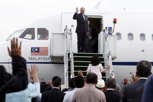 MOHD NAJIB TUN ABDUL RAZAK